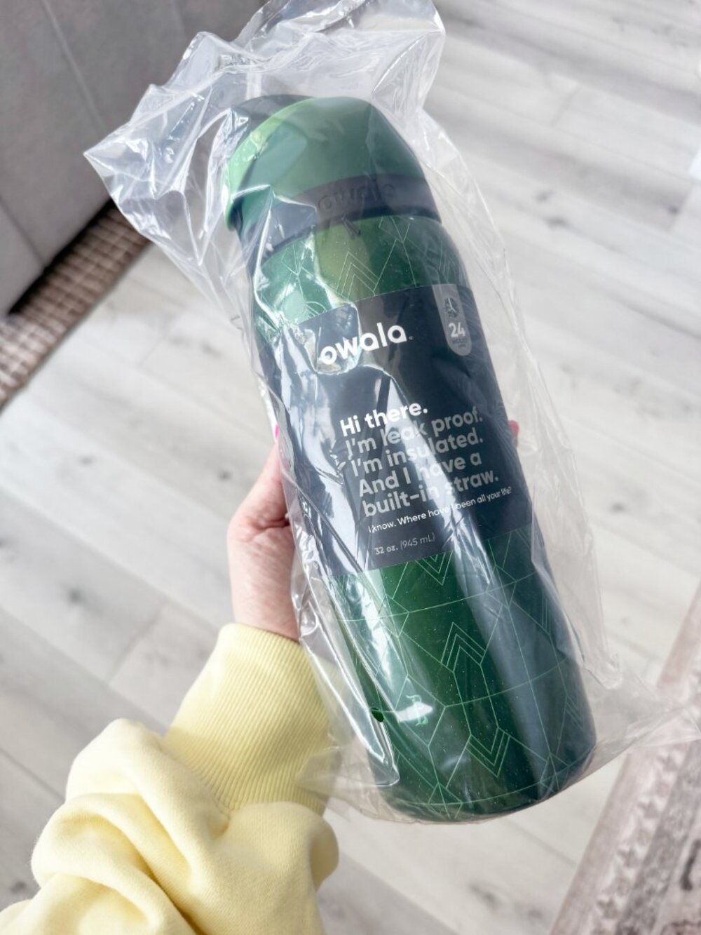 "Elphaba" Owala Wicked - 32 oz Freesip - Limited Edition - Picture 4 of 6